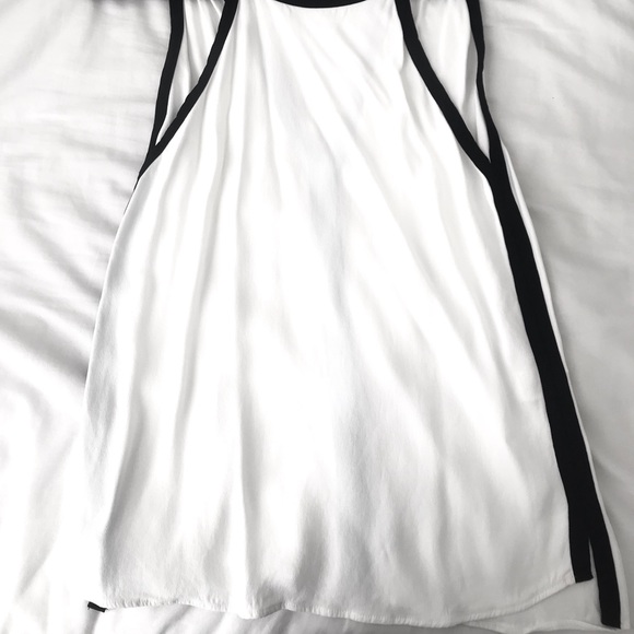 White and black formal blouse - Picture 3 of 4